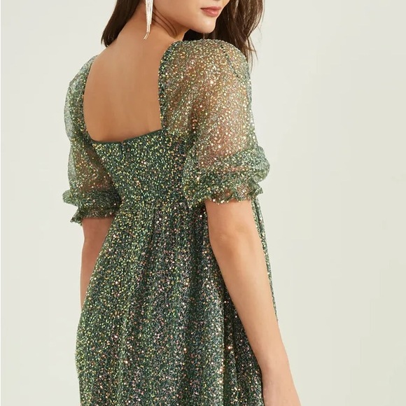 Elegant Green Mini Glitter Dress💚 - Picture 1 of 2